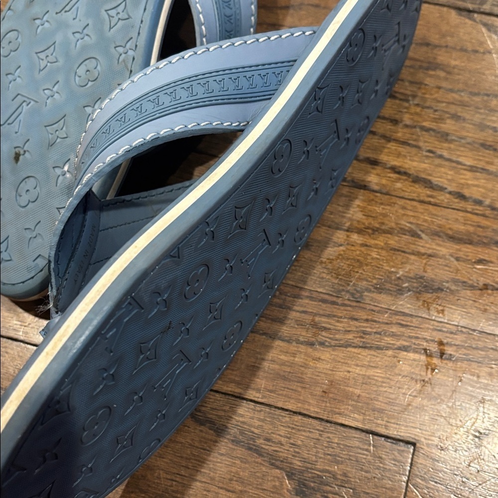 Louis Vuitton Slate Blue Monogram Thong Sandals - size 9 - Picture 6 of 6